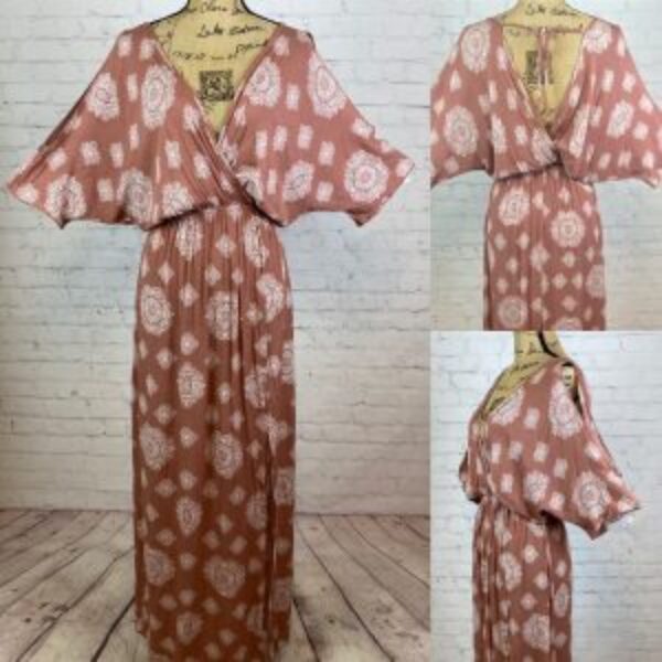 Rue 21 Crinkly Mandala Print Cold Shoulder Kimono Sleeve Maxi