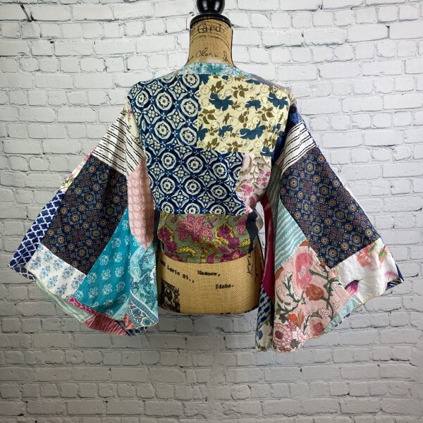 Patchwork Front Tie Bell Sleeve Crop Top - Image 3